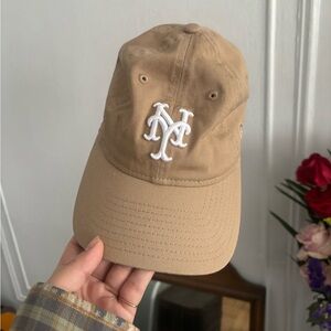 Aritzia NY Mets Nude/Brown Baseball Cap New Era. Purchased at 5 av location